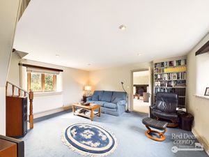 Dining Room- click for photo gallery